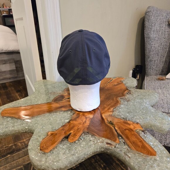 NWOT UNDER ARMOUR BASEBALL CAP - Picture 4 of 5